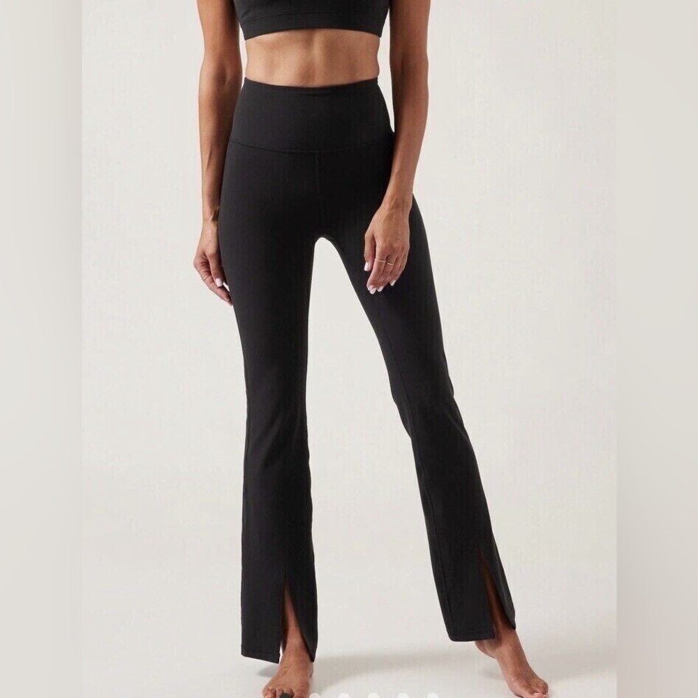 Athleta Black Elation Split Flare Pants Legging Women’s M